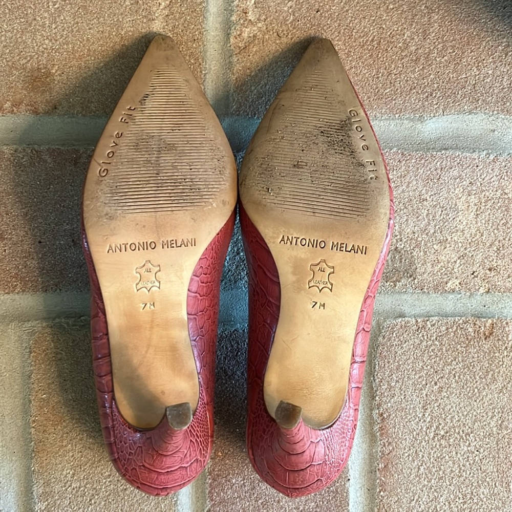 ANTONIO MELANI Pink Textured Leather Women's Heels - Picture 6 of 6